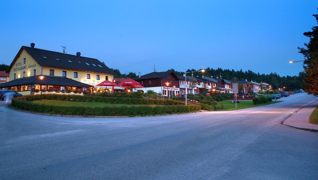Hotel Admiral Lipno nad Vltavou Exterior photo